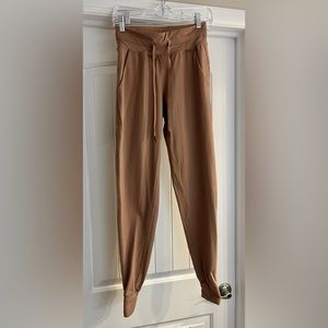 Zyia Activewear Camel colored Joggers